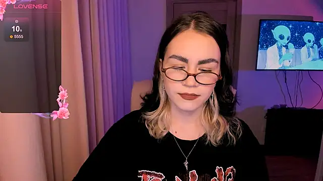 Snapshot of _selectrra chatting on December 11, 3:05 pm selectrra online show from December 11, 3:05 pm