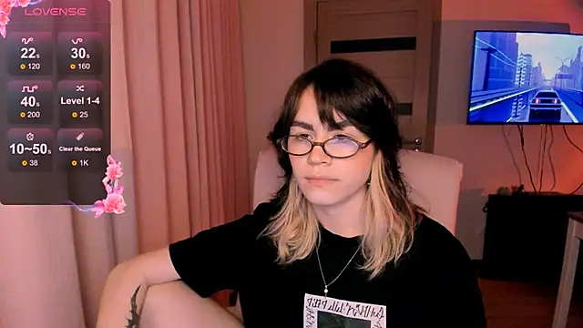 Snapshot of _selectrra chatting on December 24, 6:17 pm selectrra online show from December 24, 6:17 pm