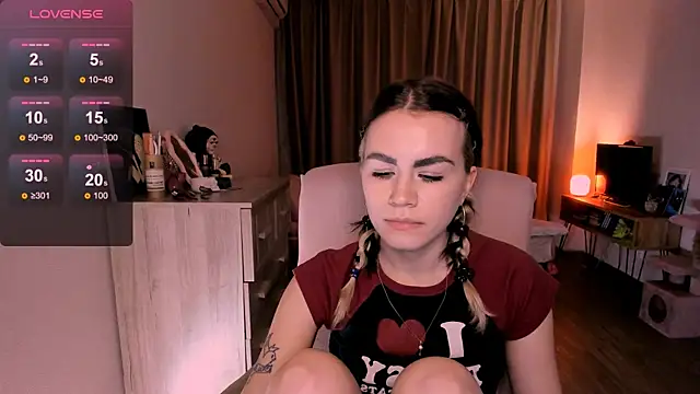 Snapshot of _selectrra chatting on March 19, 3:51 pm selectrra online show from March 19, 3:51 pm