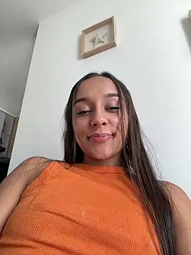 Snapshot of dominantandsubmissiveshow chatting on December 27, 5:05 pm dominantandsubmissiveshow online show from December 27, 5:05 pm