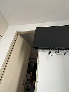 Snapshot of dominantandsubmissiveshow chatting on December 5, 8:27 pm dominantandsubmissiveshow online show from December 5, 8:27 pm