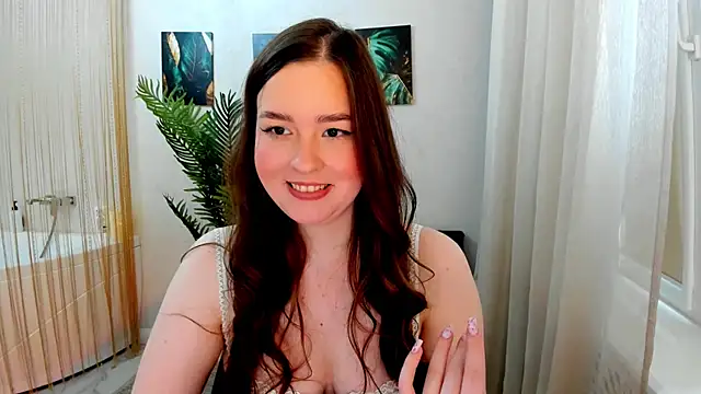 Snapshot of WishToBloom chatting on May 20, 11:27 am WishToBloom online show from May 20, 11:27 am
