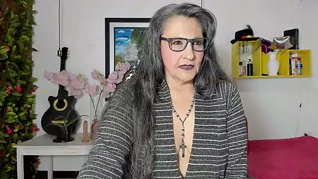 merlyna goldens online show from January 30, 6:13 am