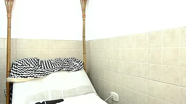 merlyna goldens online show from March 15, 9:30 am