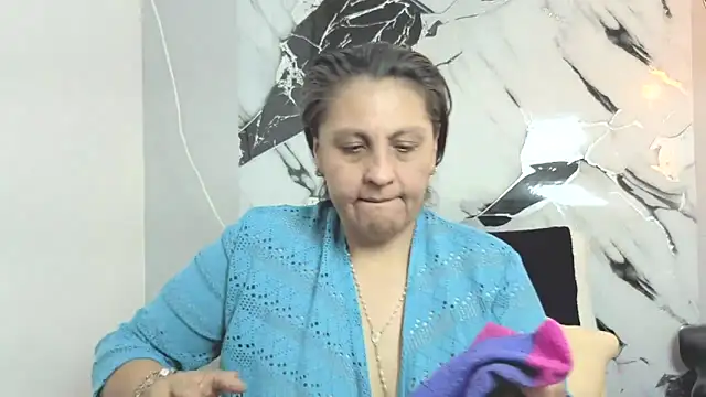 merlyna goldens online show from October 11, 2:22 am