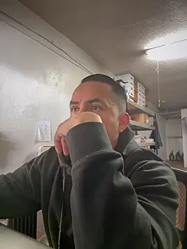 Snapshot of PeterGrandee chatting on December 26, 8:21 pm PeterGrandee online show from December 26, 8:21 pm