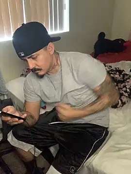 Snapshot of PeterGrandee chatting on September 18, 4:31 pm PeterGrandee online show from September 18, 4:31 pm