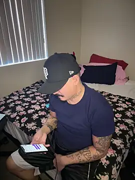 Snapshot of PeterGrandee chatting on October 23, 6:28 pm PeterGrandee online show from October 23, 6:28 pm