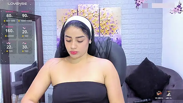 Paula Desousa online show from February 24, 7:41 pm