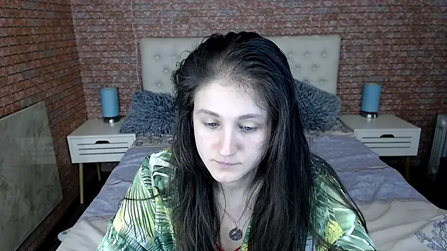 Holliy Cooper online show from March 14, 12:51 pm