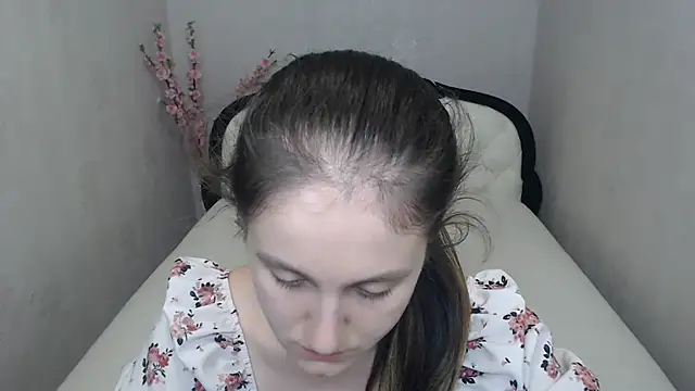 Snapshot of Holliy_Cooper chatting on July 1, 8:38 am Holliy Cooper online show from July 1, 8:38 am