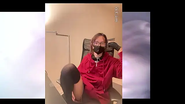 Snapshot of pika_ru chatting on November 26, 8:59 am pika ru online show from November 26, 8:59 am