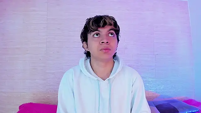 Lucaas King online show from December 27, 3:04 pm