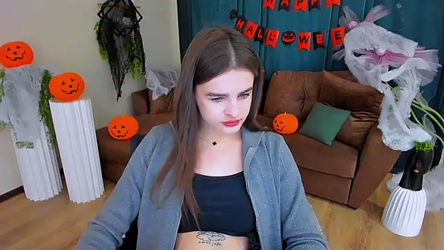 Snapshot of FinalAccord chatting on November 3, 4:03 am FinalAccord online show from November 3, 4:03 am