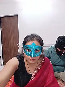 Snapshot of Harsh_Ankita_Couple chatting on May 8, 4:34 pm Harsh Ankita Couple online show from May 8, 4:34 pm