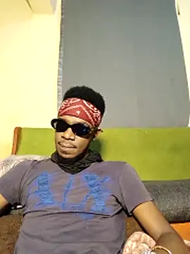 Snapshot of BIGDICKMULLAH chatting on May 8, 3:01 am BIGDICKMULLAH online show from May 8, 3:01 am