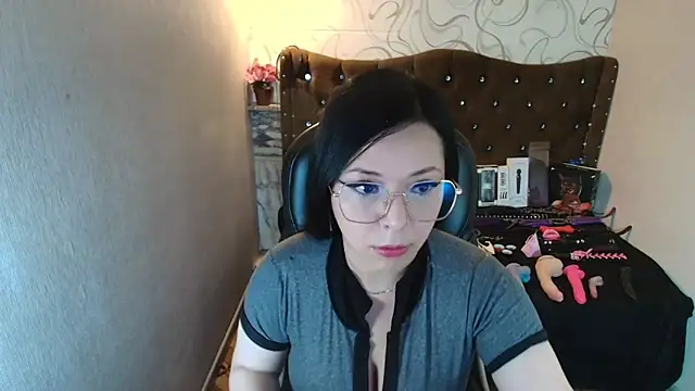 Snapshot of HannaCarrter chatting on May 15, 10:55 am HannaCarrter online show from May 15, 10:55 am