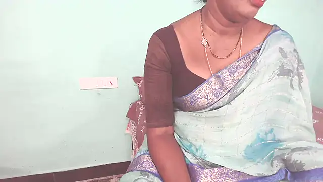 shrutitelugu69 online show from June 5, 5:18 pm
