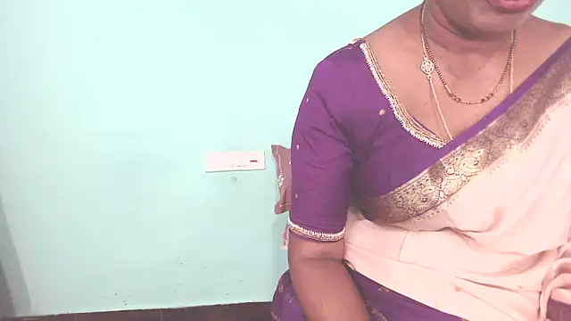 shrutitelugu69 online show from June 21, 7:33 am