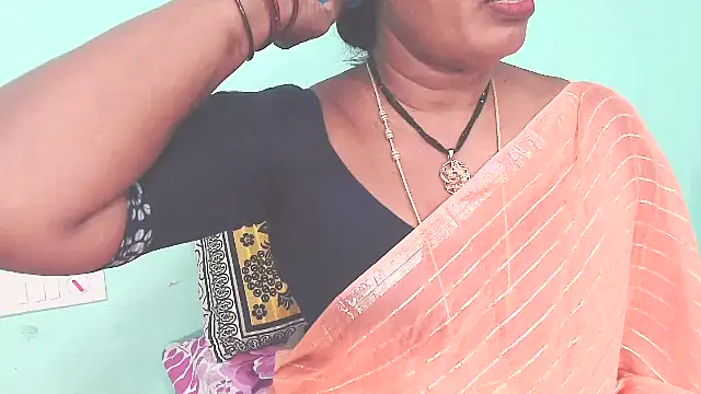 shrutitelugu69 online show from July 28, 5:23 pm