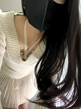 Snapshot of Asia-Lynn chatting on December 4, 10:46 am Asia-Lynn online show from December 4, 10:46 am