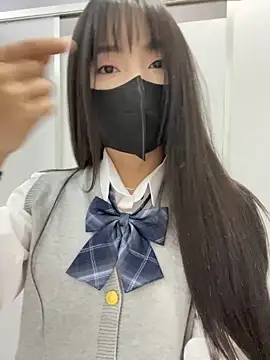 Snapshot of Asia-Lynn chatting on December 19, 11:17 am Asia-Lynn online show from December 19, 11:17 am