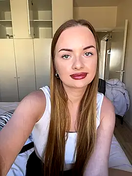 ElenaRebelle online show from October 2, 7:26 am