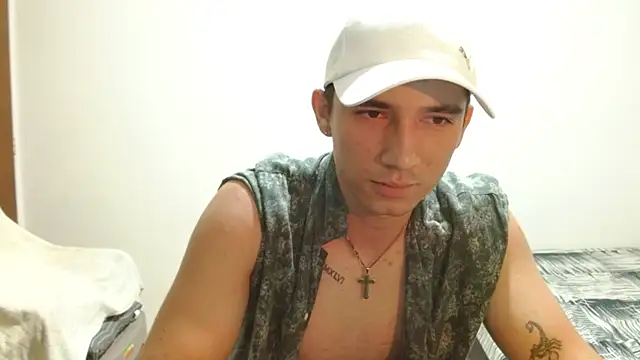 Snapshot of ChicoMaloFfF chatting on June 16, 12:13 am ChicoMaloFfF online show from June 16, 12:13 am