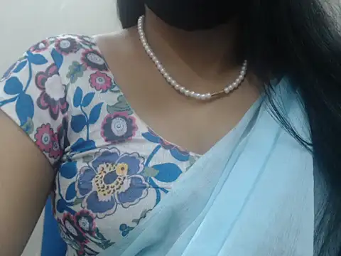 Snapshot of Lovely_Siri_23 chatting on July 12, 8:00 pm Lovely Siri 23 online show from July 12, 8:00 pm