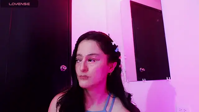 Snapshot of AlissonnFoxx chatting on June 15, 10:01 pm AlissonnFoxx online show from June 15, 10:01 pm