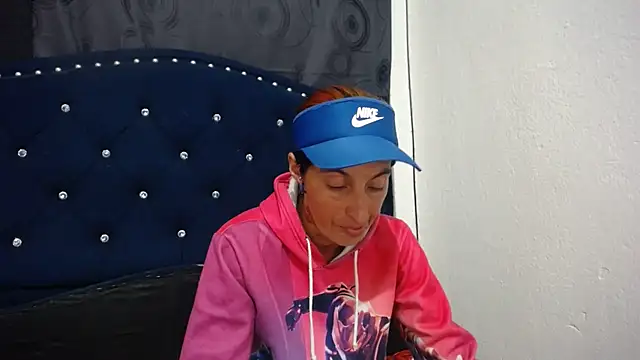 Snapshot of anyu1306 chatting on January 30, 3:11 am anyu1306 online show from January 30, 3:11 am