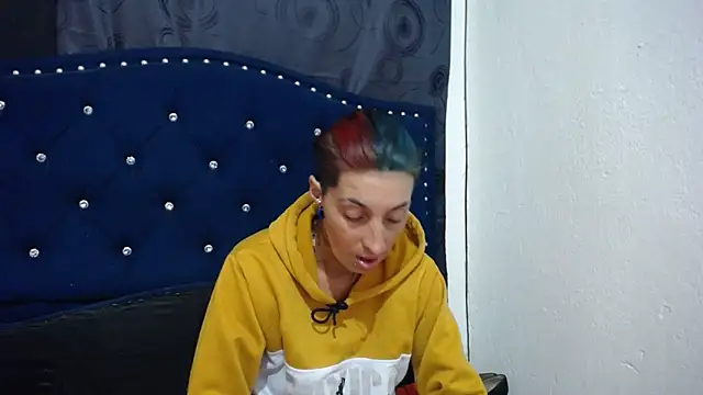 Snapshot of anyu1306 chatting on February 17, 3:04 am anyu1306 online show from February 17, 3:04 am