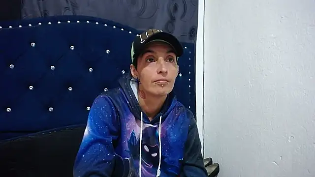 Snapshot of anyu1306 chatting on March 19, 2:48 am anyu1306 online show from March 19, 2:48 am