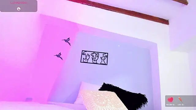 Laura Torres18 online show from November 18, 9:52 pm