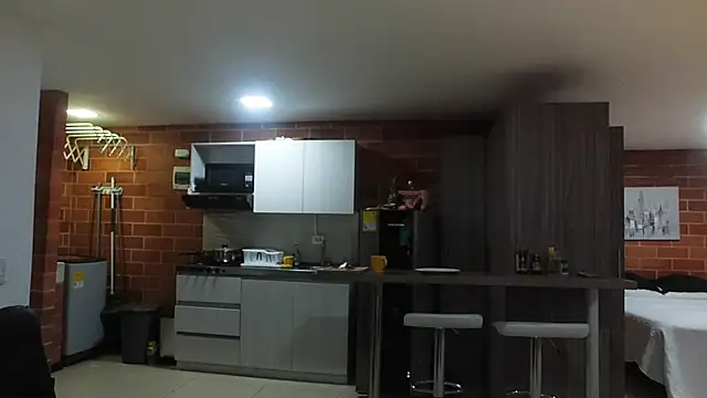 warrenkener online show from February 19, 11:01 pm