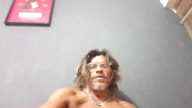 Snapshot of kvr27 chatting on May 18, 10:32 am kvr27 online show from May 18, 10:32 am