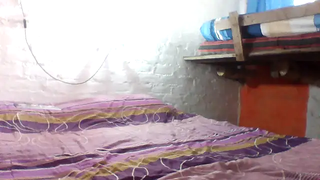 Snapshot of kvr27 chatting on May 27, 1:08 pm kvr27 online show from May 27, 1:08 pm