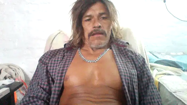 Snapshot of kvr27 chatting on June 16, 1:36 pm kvr27 online show from June 16, 1:36 pm