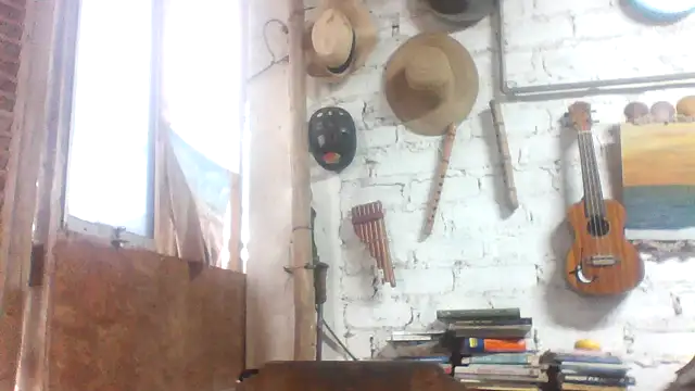 Snapshot of kvr27 chatting on July 17, 12:01 pm kvr27 online show from July 17, 12:01 pm