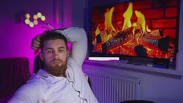 Sweeet  boy online show from February 17, 2:13 pm