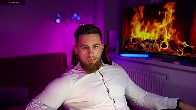 Sweeet  boy online show from March 11, 9:32 pm