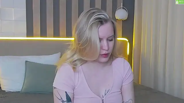 AmaliaBell online show from May 14, 4:25 pm
