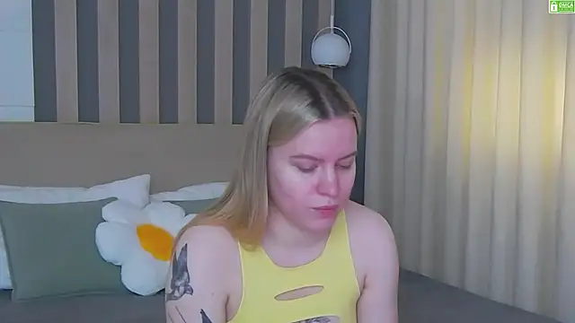 AmaliaBell online show from May 19, 1:17 pm