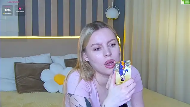 AmaliaBell online show from June 17, 1:12 pm