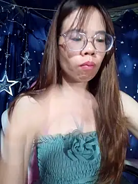 Snapshot of __Mai-love19__ chatting on May 8, 11:10 pm Mai-love19 online show from May 8, 11:10 pm