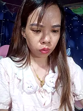 Snapshot of __Mai-love19__ chatting on May 23, 2:28 am Mai-love19 online show from May 23, 2:28 am