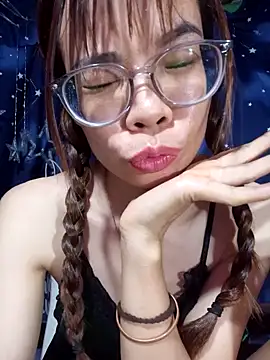 Snapshot of __Mai-love19__ chatting on May 25, 2:23 pm Mai-love19 online show from May 25, 2:23 pm