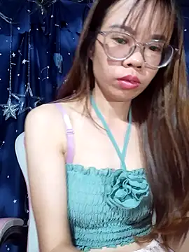 Snapshot of __Mai-love19__ chatting on June 9, 10:43 pm Mai-love19 online show from June 9, 10:43 pm