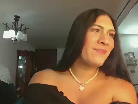 princessdaisy001 online show from June 30, 2:23 am