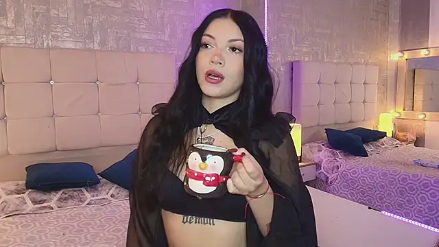 Snapshot of Baby_Venuss chatting on February 10, 3:46 am Baby Venuss online show from February 10, 3:46 am